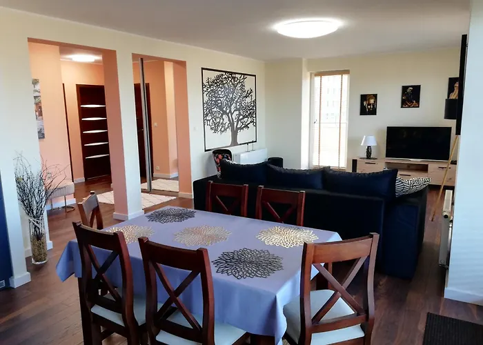 Apartament 80M2 Z 70M2 Tarasem -W Pelni Wyposazony - Wyjatkowe Centrum Miasta